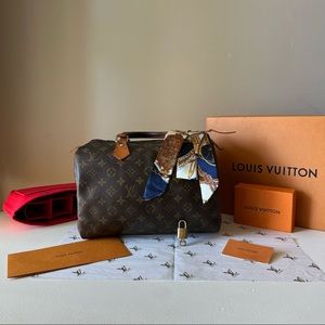 Louis Vuitton - Speedy Monogram Lock Key Twilly